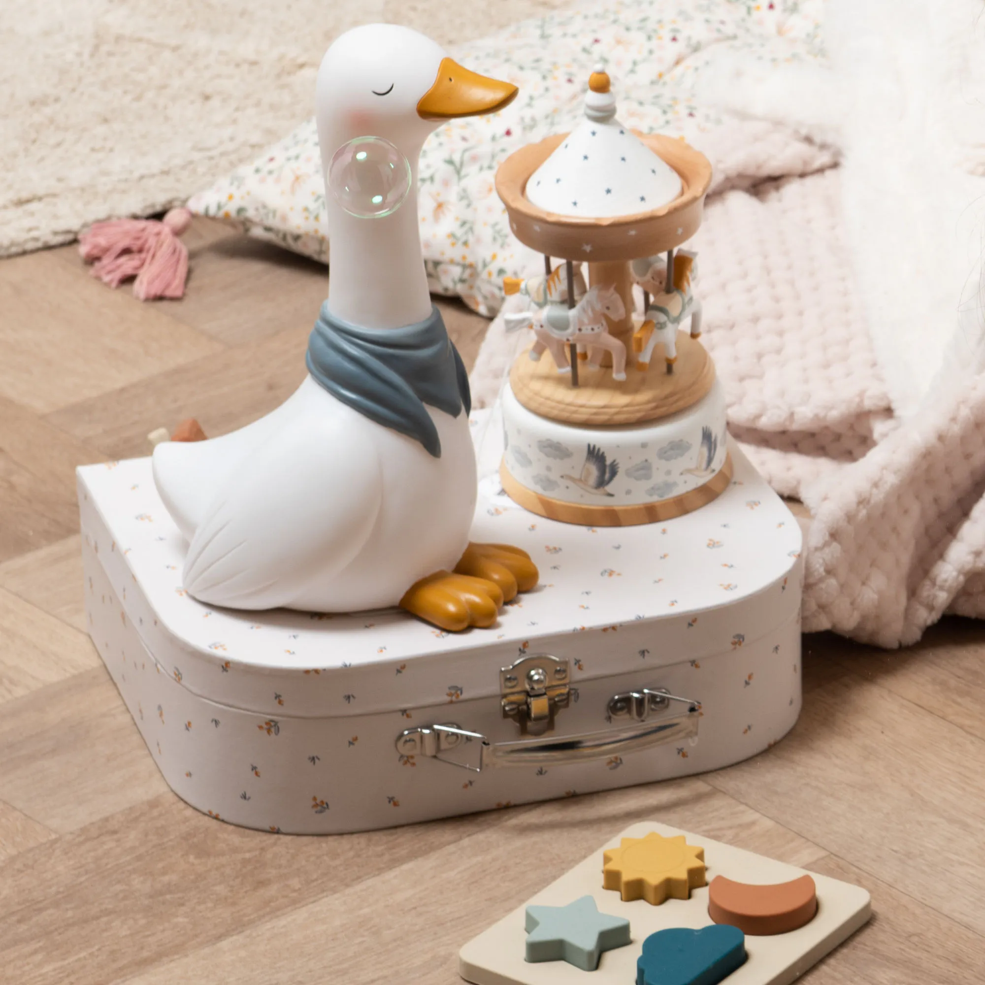 Treleker i trygge materialer for baby